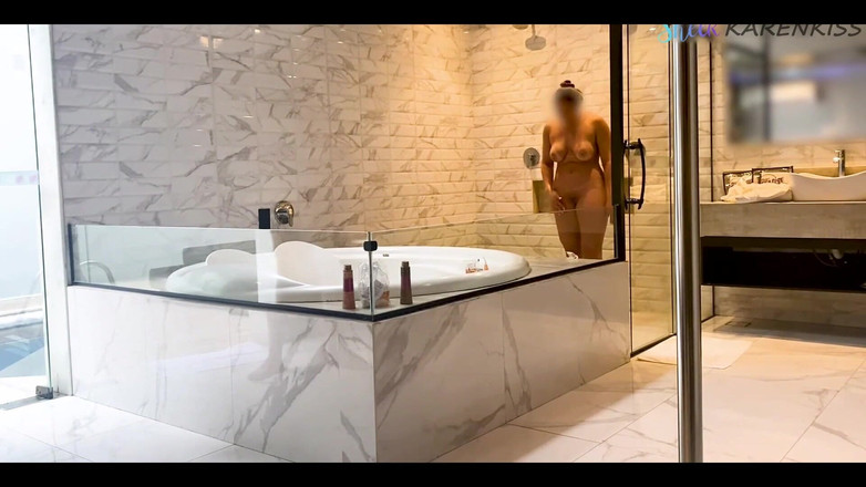 Karen Kiss: Я втік з продавцем меблів в обідній час, і рогоносець дізнався - karenkiss