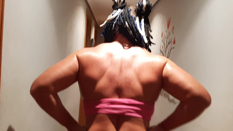 Danaxmuscles: Mangia il cazzo e le palle