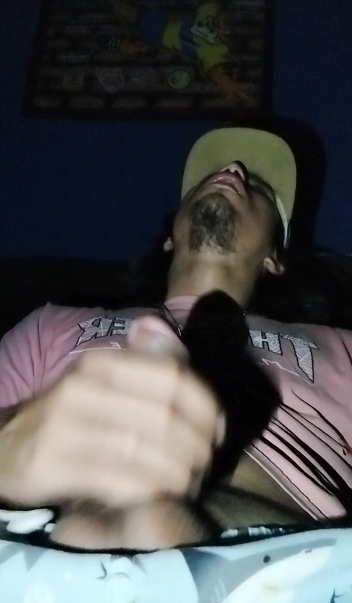 AlexAlejandro13: Celý den brzy ráno jen hladím svůj penis