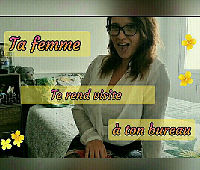 Marmotte_yoomie: Istri nakal ini datang ke kantormu