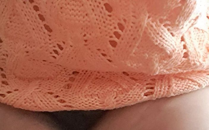 Mommy big hairy pussy: Merampungkan satu pagi tanpa celana dalam