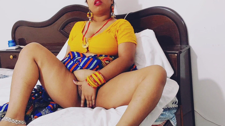 Hotty Jiya Sharmaa: Devar yang terangsang meniduri bhabhi India yang baru menikah