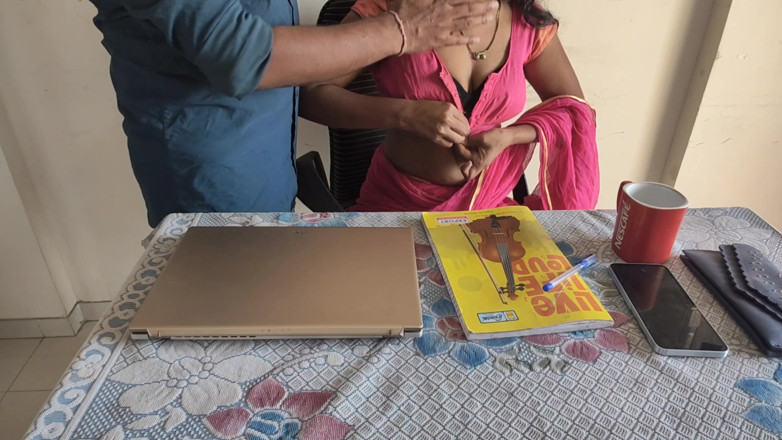 Mumbai Ashu: Madam Had Sex with Office Boy Hindi Audio