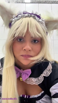 Cosplay con的公共厕所- 角色扮演中的气态胖美女