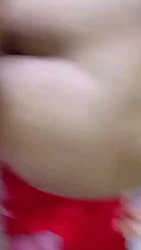 Indiana mulher Tasneem e seu namorado fizeram sexo anal em estilo cachorrinho pela primeira vez