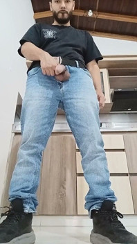 厨房里的热辣