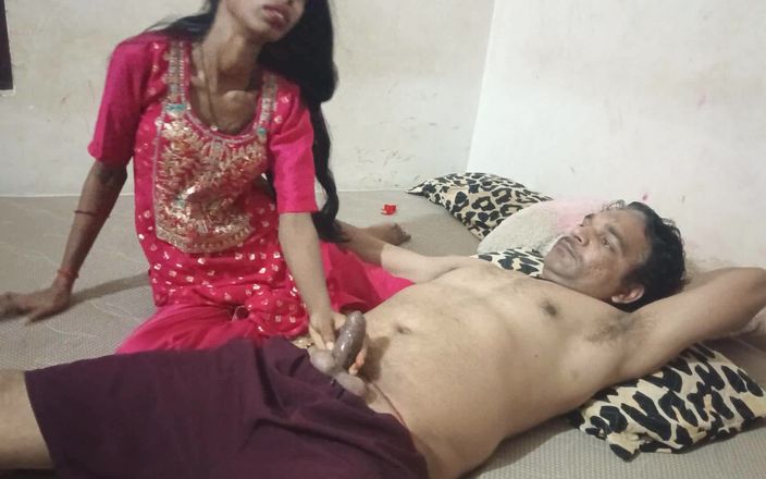 Truefuker: देसी भाभी पड़ोसी के साथ सेक्स कर रही है