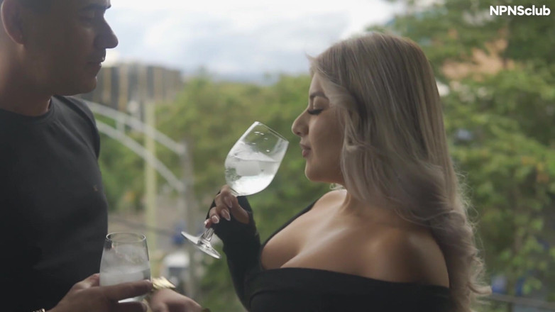 NPNS Club XXX: Hard Fuck with a Beautiful Colombian After a Few Glasses...