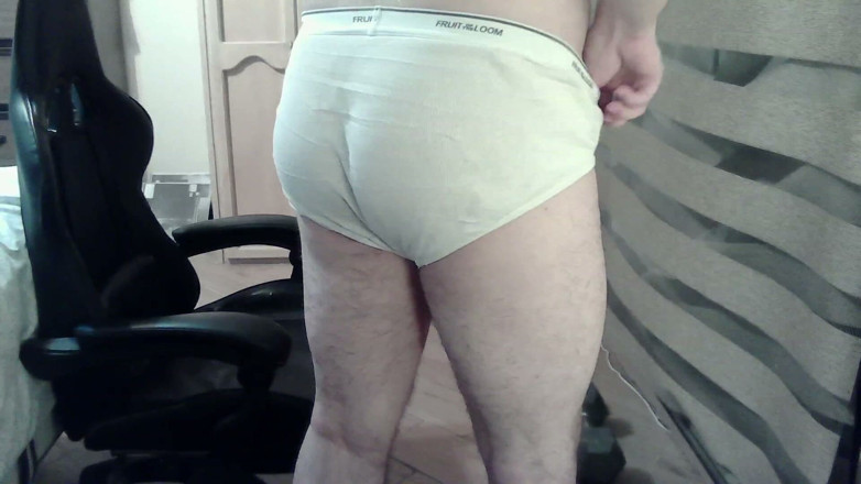 Himbo_Fox: Camboy sexy tachinează și face genuflexiuni