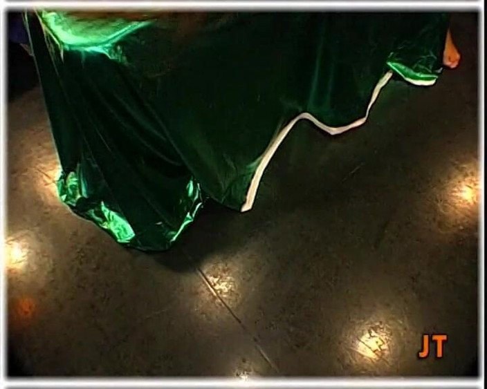 GGG John Thompson Classic Retro: La Bionda Squirta in Un'orgia Selvaggia Di Gangbang