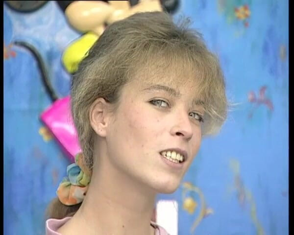 YOUR FIRST PORN: Sehr behaarte muschi und achseln bei nico - memek dan ketiak...
