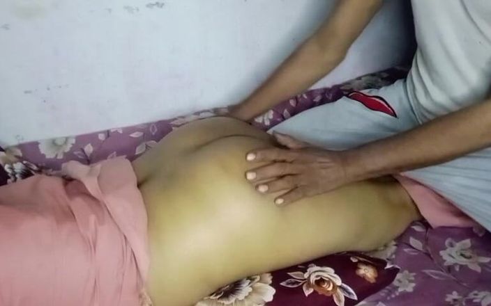 RIMSHA: Cô gái Ấn Độ đít bự làm tình và sục cu hàng xóm