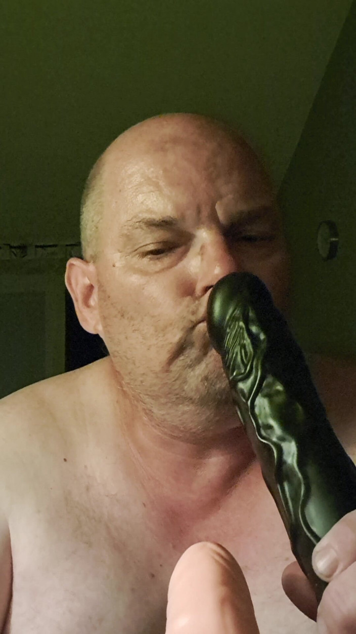 Fickspecht: The Ass Fucking Continues for the Slut