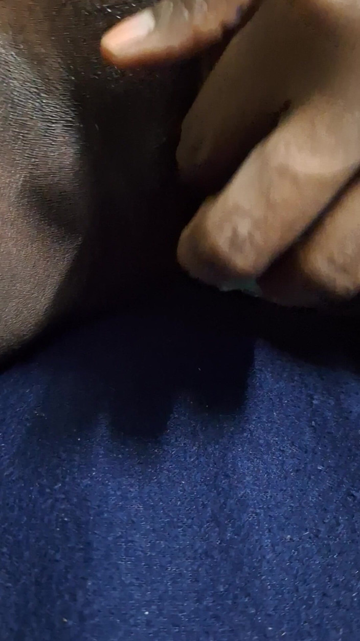 Kristy Mia: Fată indiană studentă care își expune țâțele