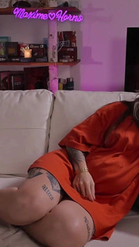 Intimate Moment with a 9 Month Pregnant Woman Pegging & Big Dildos