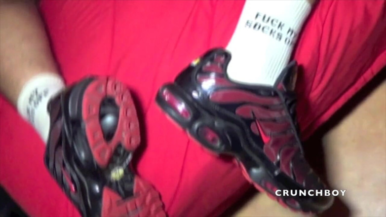 Crunch Boy: สลัทถูกเย็ดในจ็อคสแตรปโดยควยยักษ์อาหรับสุดเจ๋ง XXL