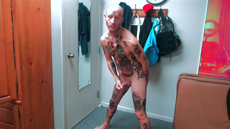Straight ish Jake Grand: Homem totalmente tatuado fodido