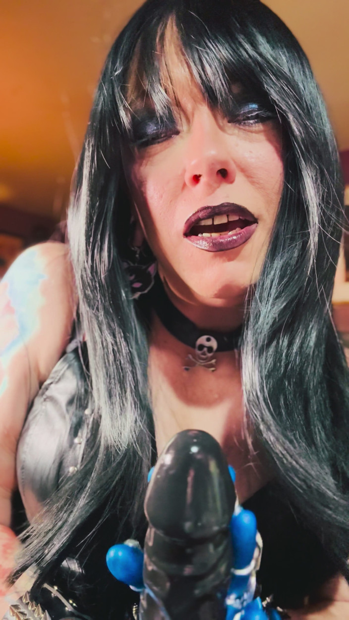 Tina Snua: Miss Tina Snua Gives You Instructions to Wank &amp; Cum All...