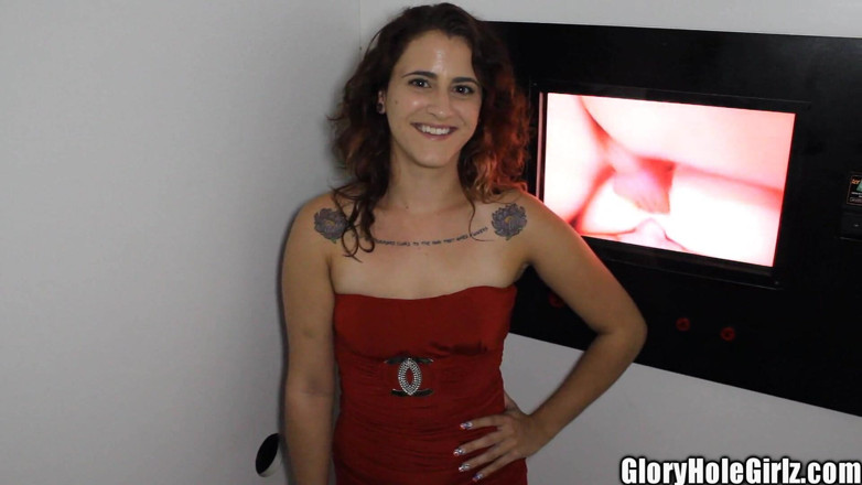 Glory Hole Girlz: Curvă sexy suge n futai curva Glory Hole Pule țâțe mici...