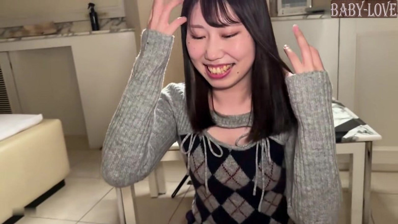 TOKYO HONEY TRAP: เปิดตัวฤดูใบไม้ผลิ: บัณฑิตใหม่เผชิญกับสายเสี่ยงในที่ทํางานความตึงเครียดสร้างในช่วงเวลาส่วนตัวที่เธอพยายามต้านทาน