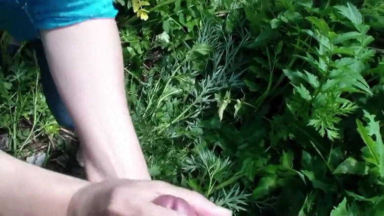 XXX-Platinum: Outside Stepmom Jerked off Stepson's Dick
