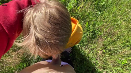 Matty And Aiden: ทวินค์ Aiden ดูดควยเพื่อน Matty กลางแจ้ง