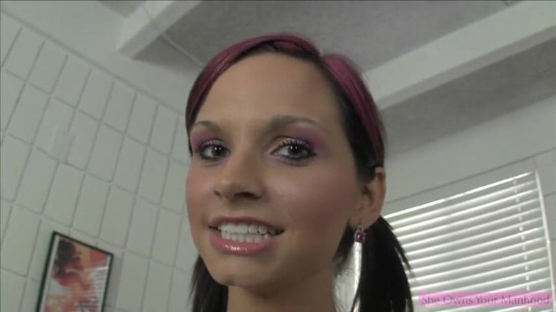 SweetFemdom: Ashley Sinclair vrea tale