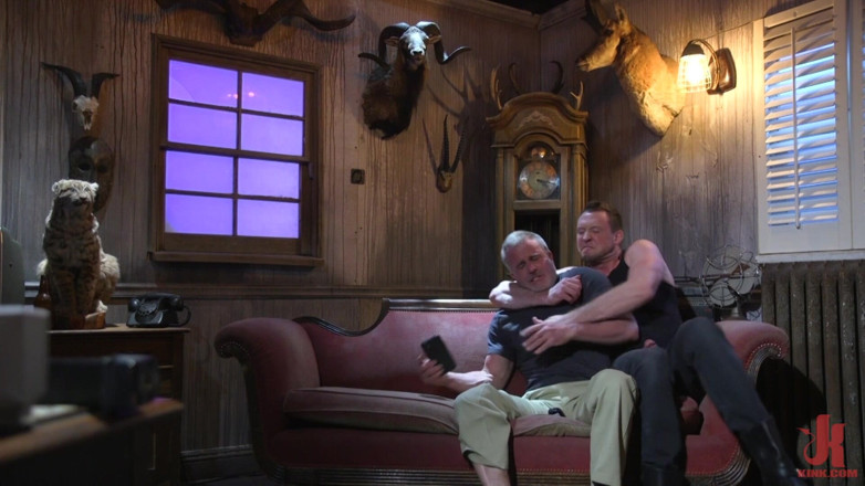 Kinky Bites Gay: Parole Humiliator parte 1: Pierce Paris e Dale Savage
