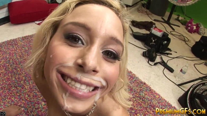 Fucked Up GFs: kaamuk Morgan Layne ko bare land ke saath jordaar chudaee...