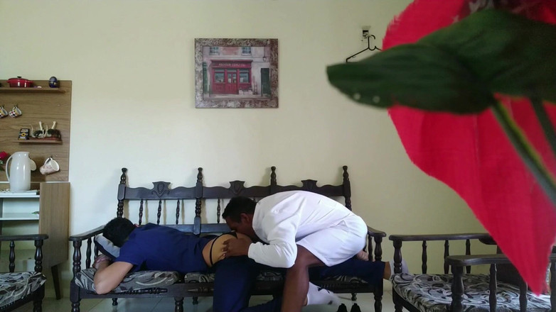 MiguellTrajano: Dobrze, doktorze, teraz możesz wytrysnąć w mój tyłek - część 1