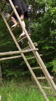 Xxl Pissant D’en Haut Dans La forêt