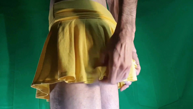 HeIsSooThin: Due mutandine e due perizoma provano su haul