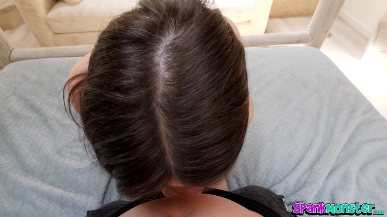Spankmonster: La super figa stretta e cremosa Charly summer il meccanico...