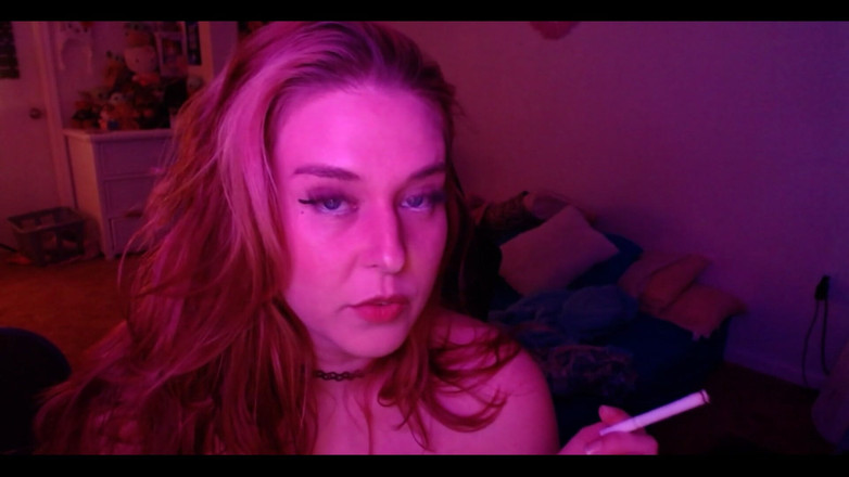 Alli Anderson: Fuma rosa