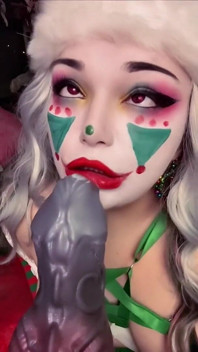 Facials and Breeding for the Christmas Clown
