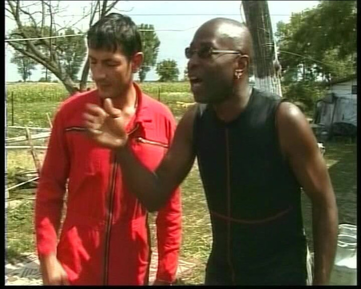 German Amateur Videos: Zrzavá teenagerka z Německa šuká na farmě