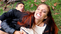 Deutschland porn: Estilo perrito en el bosque!