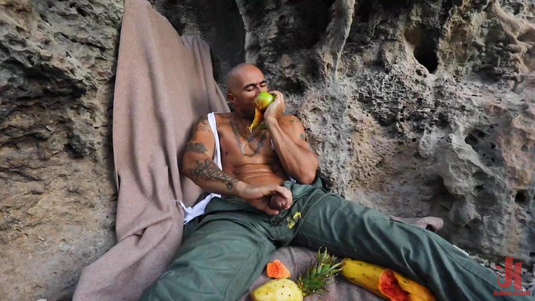 Kinky Bites Gay: King noire: uomo contro mango