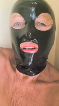 Horny Bitch. Lock Me up