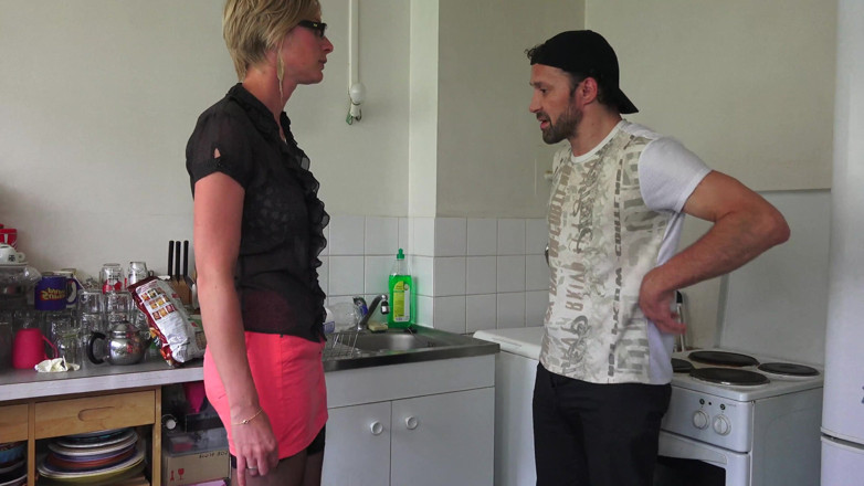 Max Casanova: SOS plumber help me