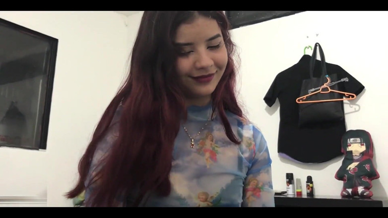 MAFELAGO: 欲求不満な義理の妹が良いセックスの後に口に精液を浴びる