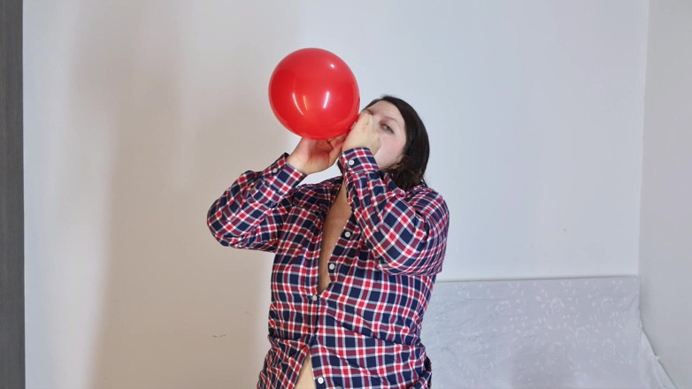 Alice H: Buttcrack knallende Ballons