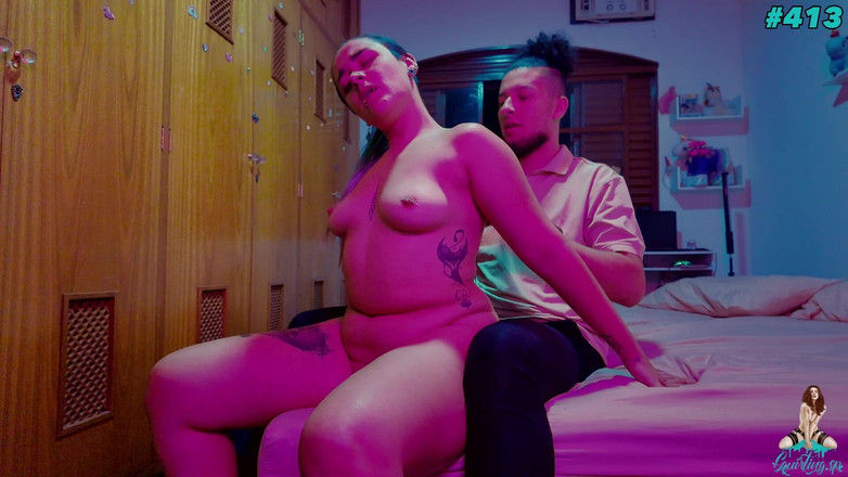 Squirting Sp: Ik ging naar haar huis om haar veel te laten...