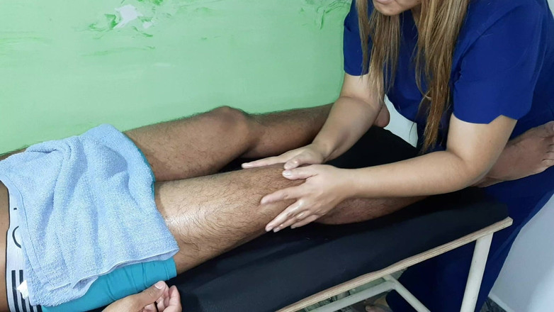 Samara and Javier: Massage met pikzuigen