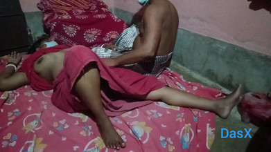 Pakhi0705: Istri pantat besar teman sendirian di rumah. Memek cewek sange...