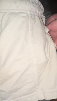 Une Inconnue Touche La Bite D’un Inconnu