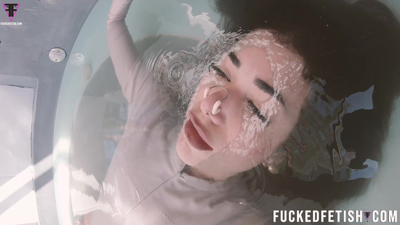 Fucked fetish: 4k erste latina-göttin undergold, Bplay swinsuit wasser