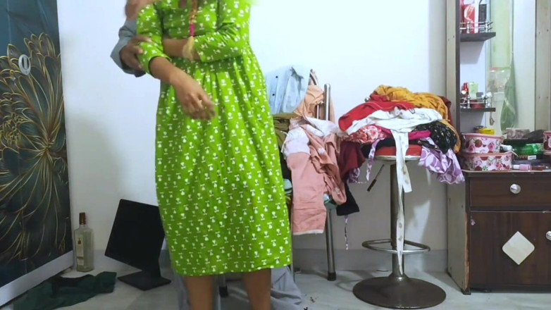 Fantacycutting: Indisk styvsyster Ki Chut Leli Desi styvbror Ne,