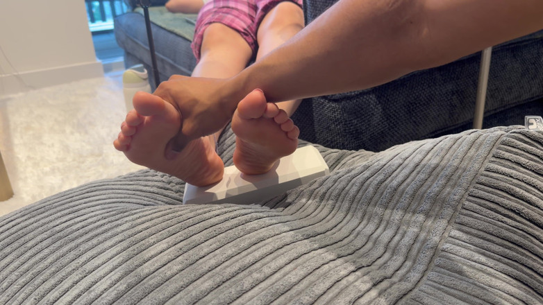 ScarletXoXo: Trabajando con el pie masaje, pie cuelgan gran corrida