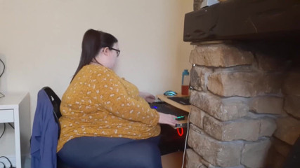 SSBBWLadyBrads: Найжирніша дівчина на роботі бореться